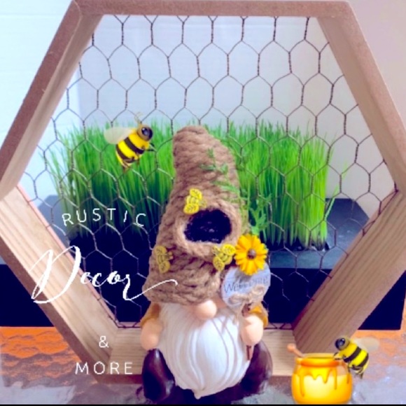 Gnome bee keepers for your Rae Dunn displays. - Picture 1 of 2